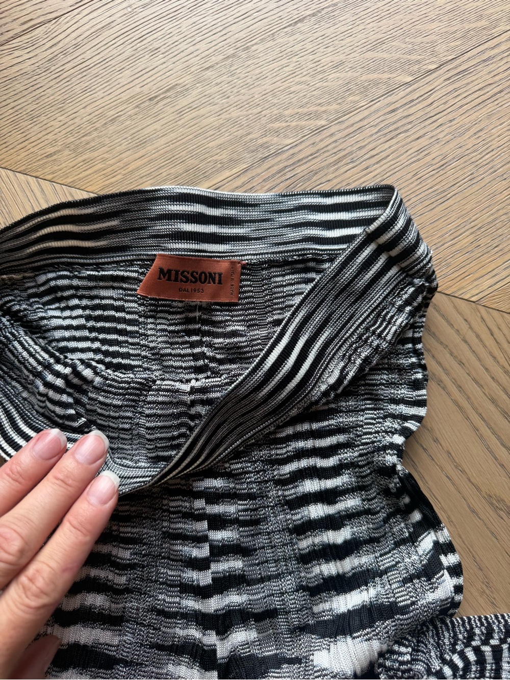 Missoni Black & White Striped Knit pants. 42 (fits everyone 38-42)
